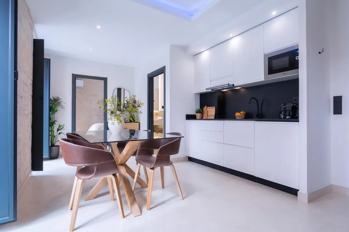 Luxury Apartment Overlooking Casa Pilatos Seville